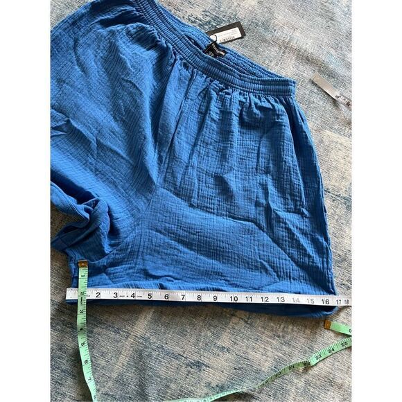 NWT! Pretty Little Thing Blue Textured Linen Look Floaty Shorts US Size 16 - Picture 7 of 7